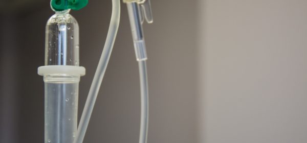 Un tube à oxygène, dans une salle de réanimation