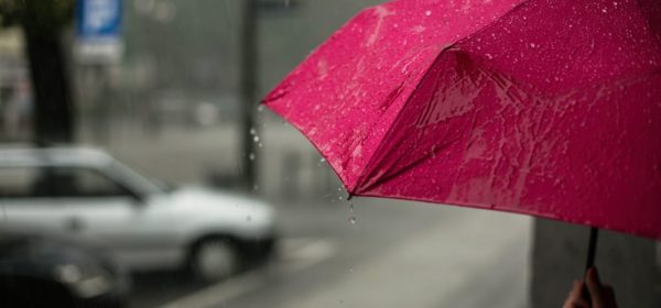 De fortes pluies sur une ville